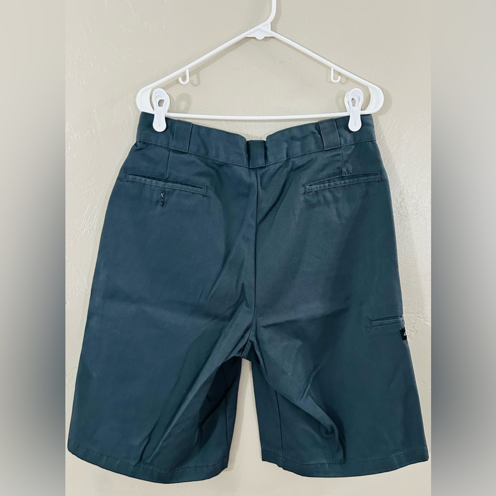 Dickies Men's Dark Gray Shorts - Picture 3 of 4